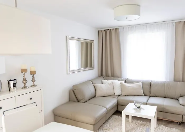 Luxury Mantinela Малинска