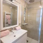 Luxury Mantinela